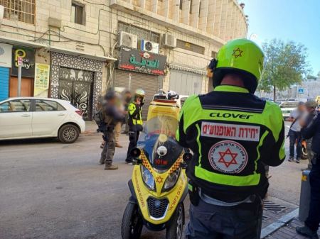 القدس: ارتقاء قاصر من العيساوية ومقتل شرطية بعملية طعن